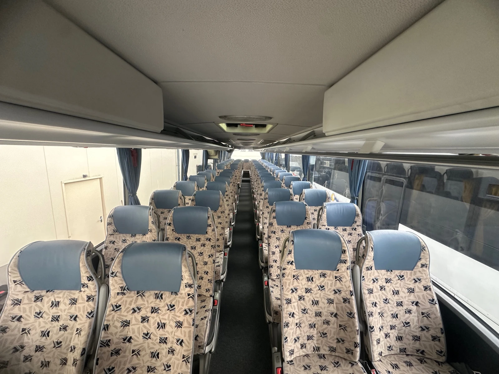 Mercedes-Benz Tourismo 17 RHD 67 Седалки - изображение 9