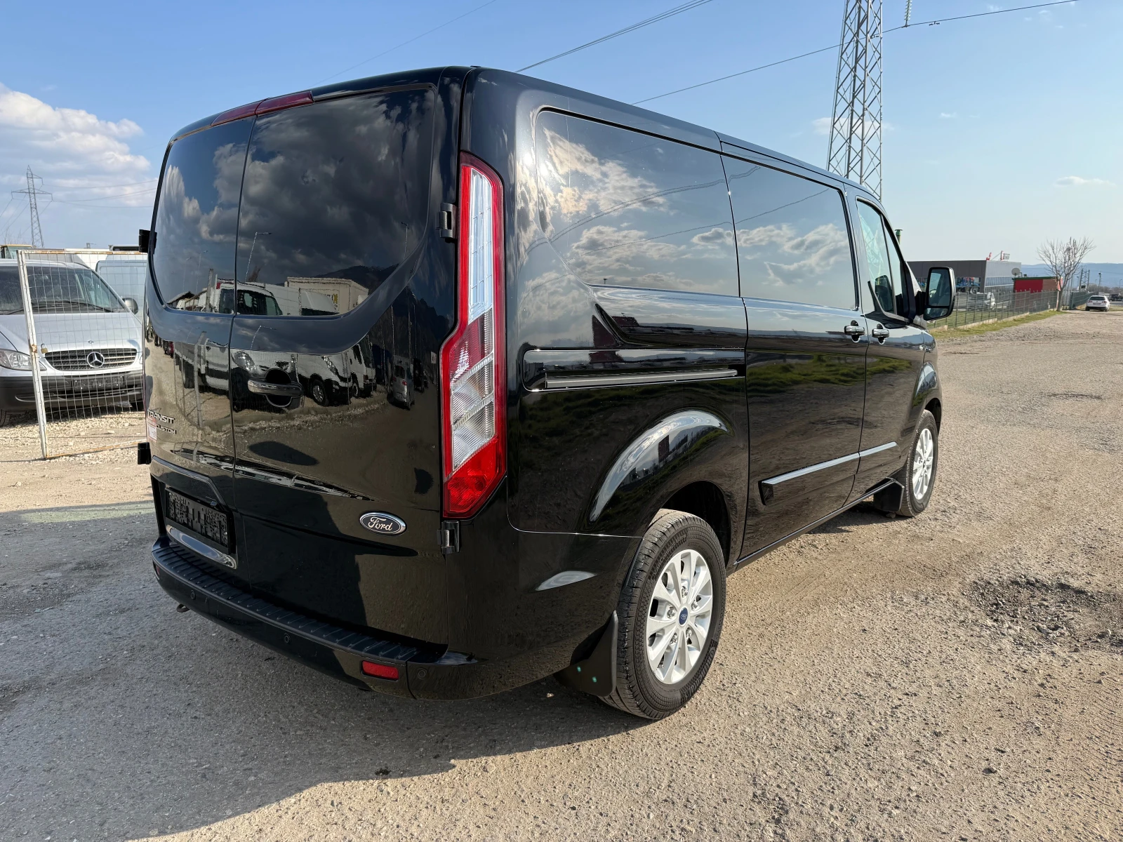 Ford Transit Custom EURO6B 170кс. ВСИЧКИ ЕКСТРИ, снимка 5 - Бусове и автобуси - 53864738