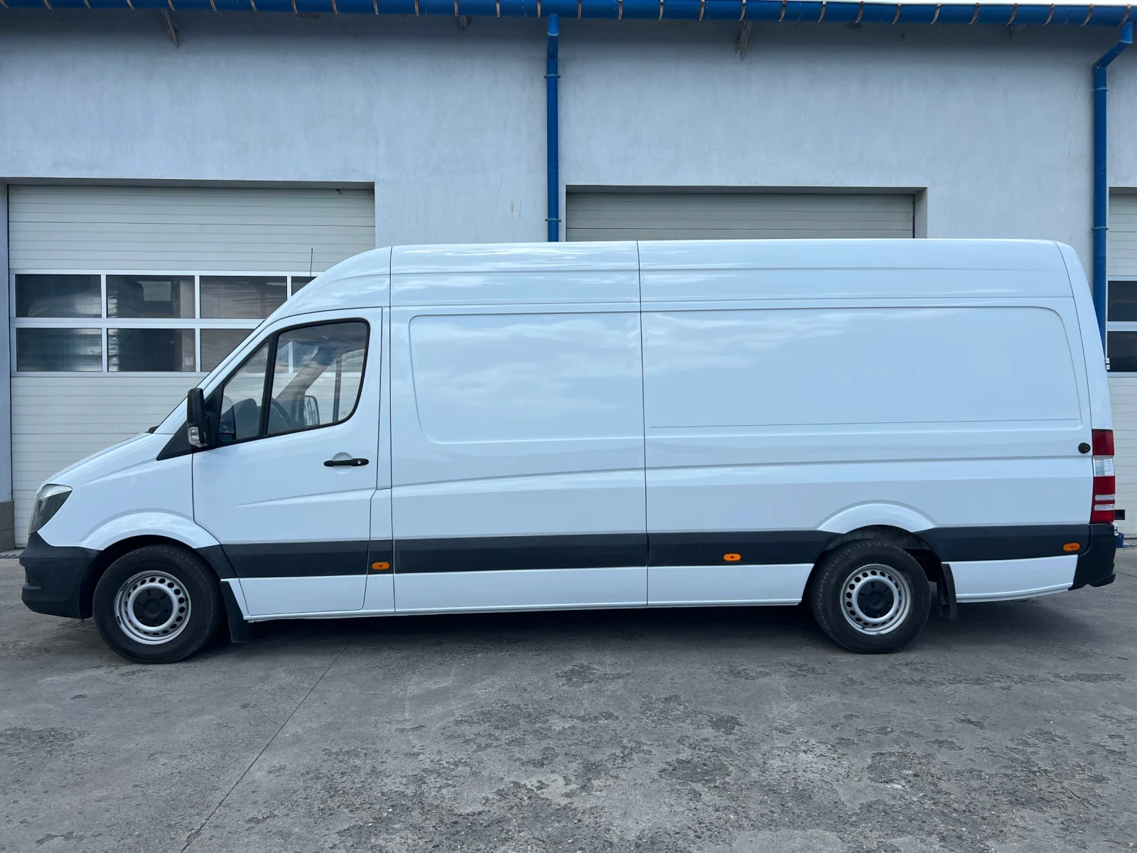 Mercedes-Benz Sprinter 316 160к.с / Климатроник / Макси база, снимка 4 - Бусове и автобуси - 54425634