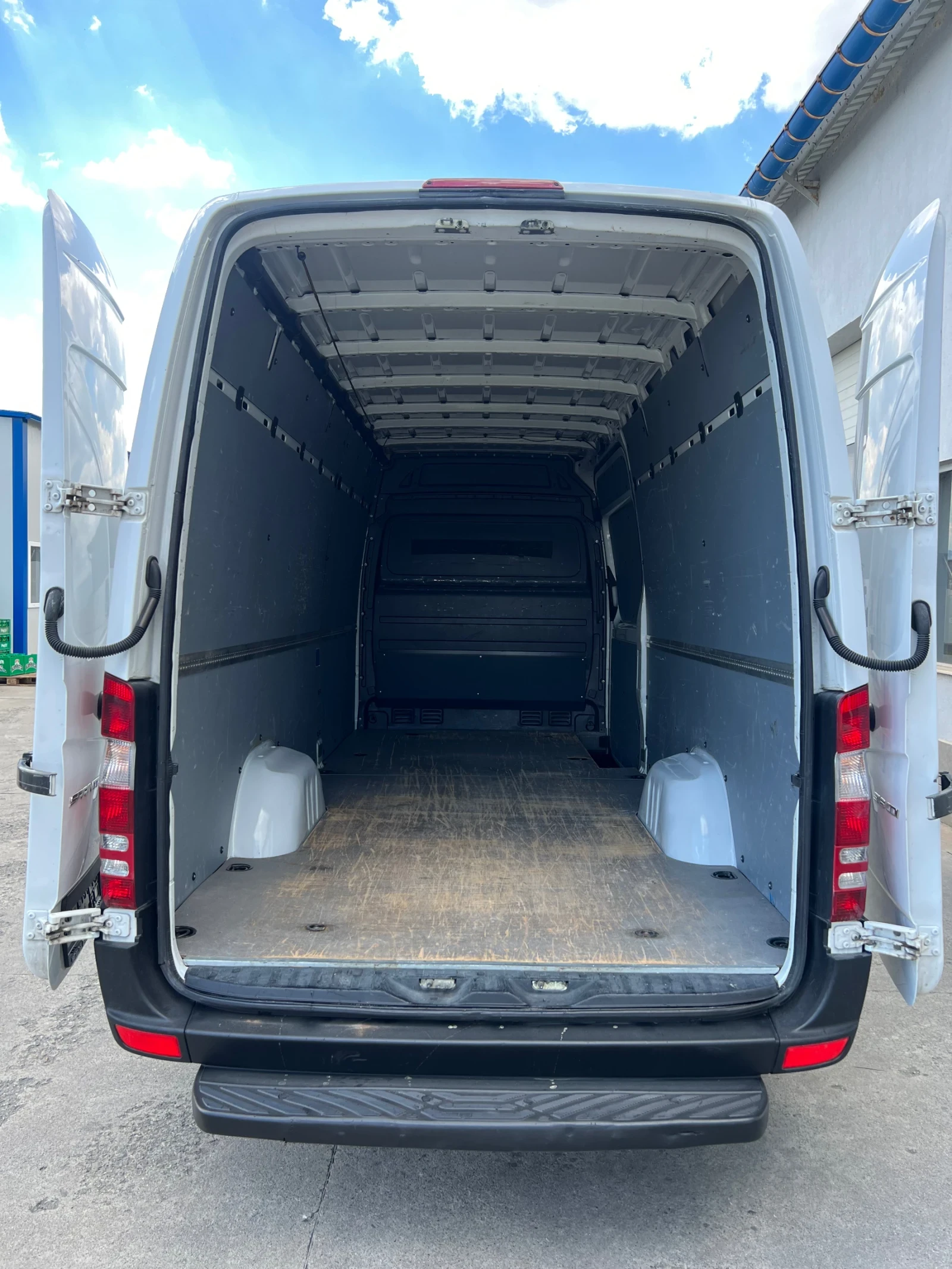 Mercedes-Benz Sprinter 316 160к.с / Климатроник / Макси база, снимка 9 - Бусове и автобуси - 54425634