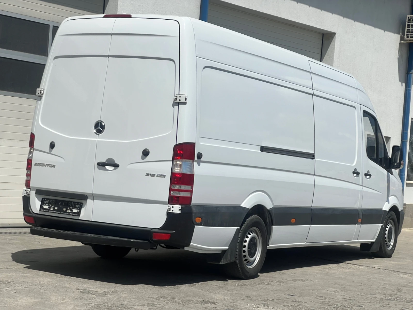 Mercedes-Benz Sprinter 316 160к.с / Климатроник / Макси база, снимка 10 - Бусове и автобуси - 54425634