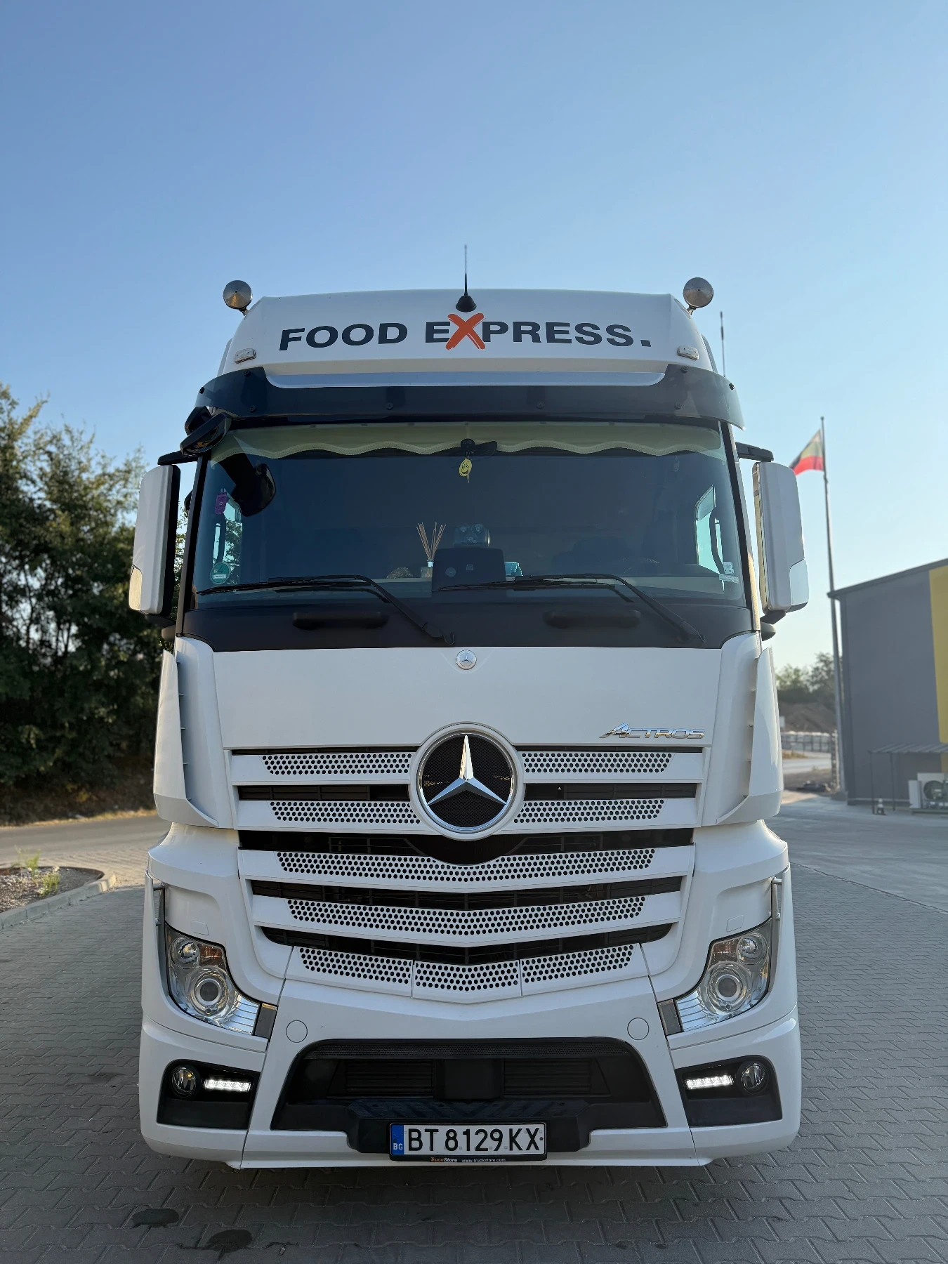 Mercedes-Benz Actros 1851 - изображение 4