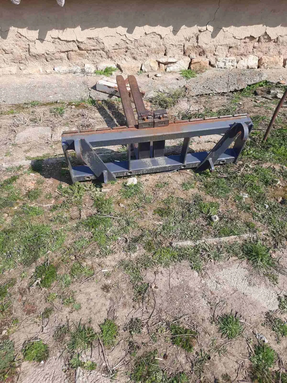 Трактор Беларус 1025.3, снимка 13 - Селскостопанска техника - 53976668