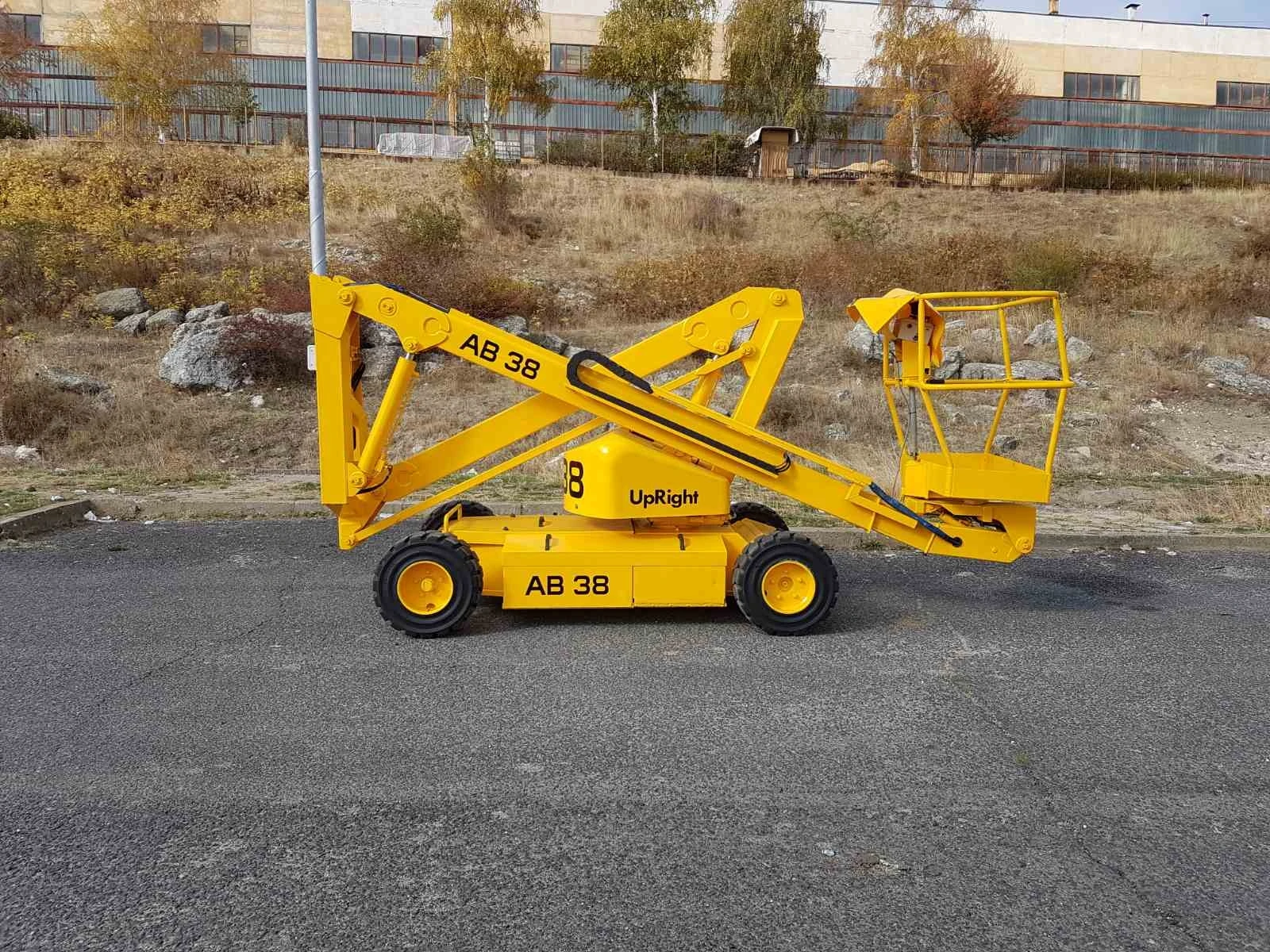  UpRight AB38 | Mobile.bg   1