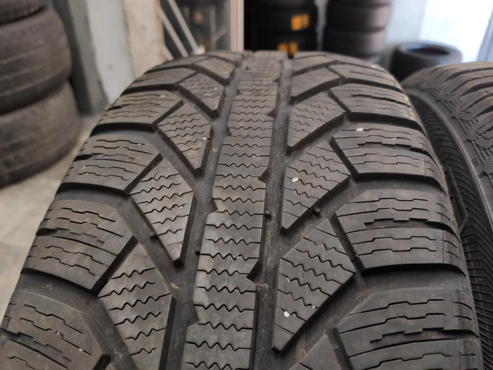  205/60R16 | Mobile.bg   4