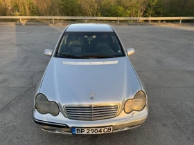 Mercedes-Benz C 220, снимка 7