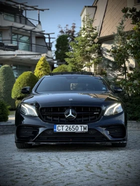 Mercedes-Benz E 220 Mercedes-Benz E 220 d AMG Line / Double Panorama /, снимка 1