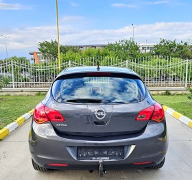 Opel Astra Бензин , снимка 4 - Автомобили и джипове - 45565712