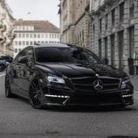  Mercedes-Benz CLS 63...