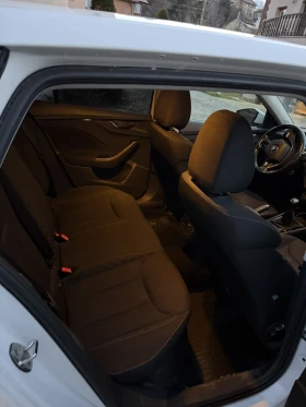 Skoda Scala G-TEC-каско, снимка 6 - Автомобили и джипове - 52605514