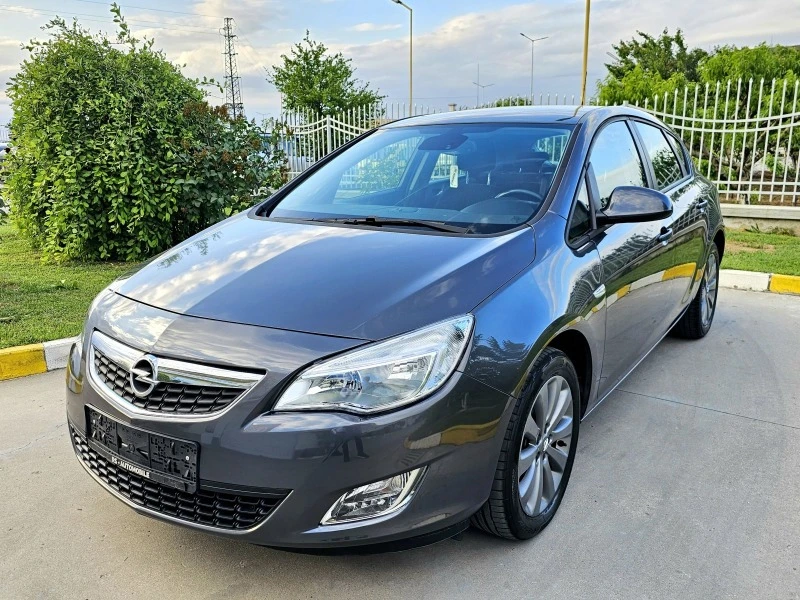 Opel Astra Капариран , снимка 1 - Автомобили и джипове - 45565712