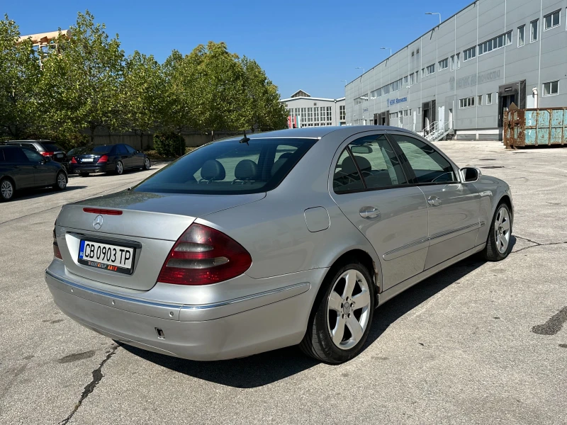 Mercedes-Benz E 270 CDI Автоматик, снимка 4 - Автомобили и джипове - 47338820