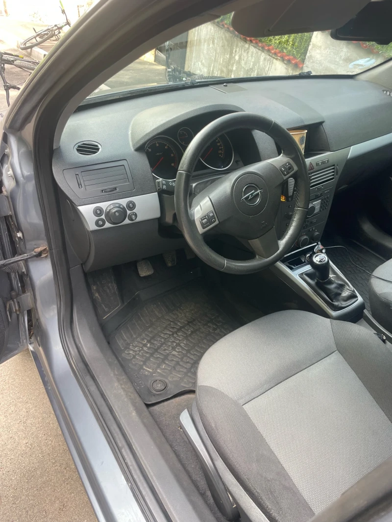 Opel Astra, снимка 5 - Автомобили и джипове - 48558227