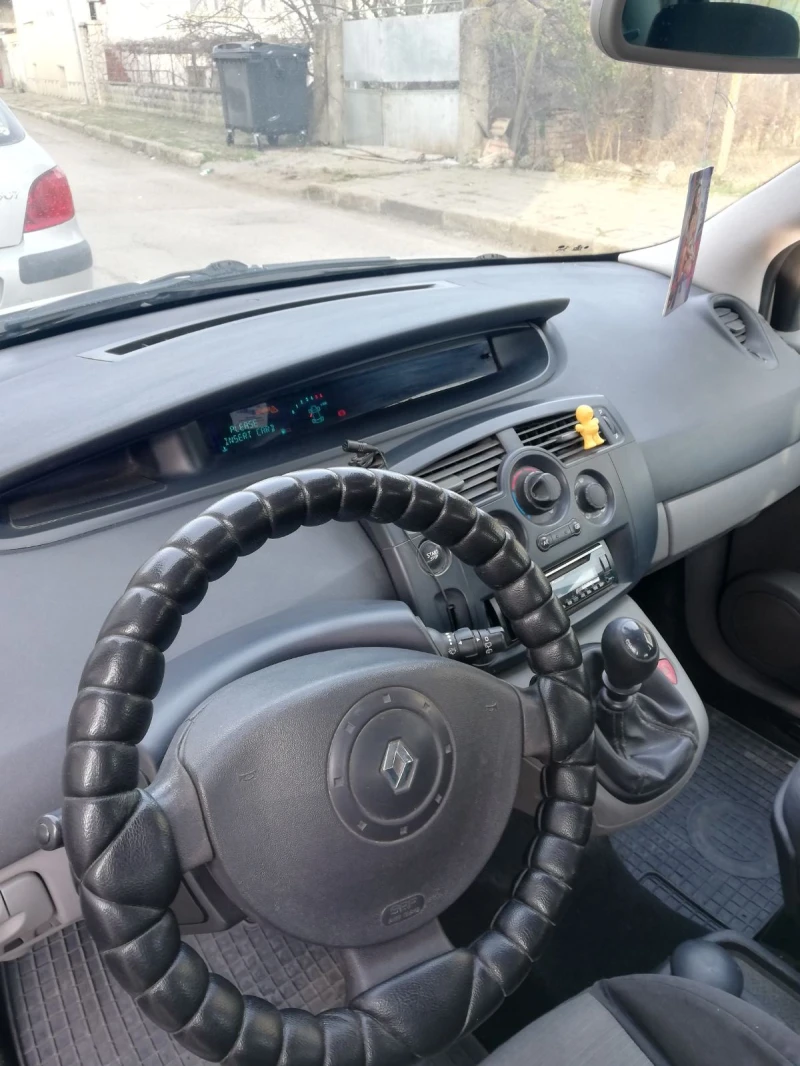 Renault Scenic, снимка 7 - Автомобили и джипове - 49152168