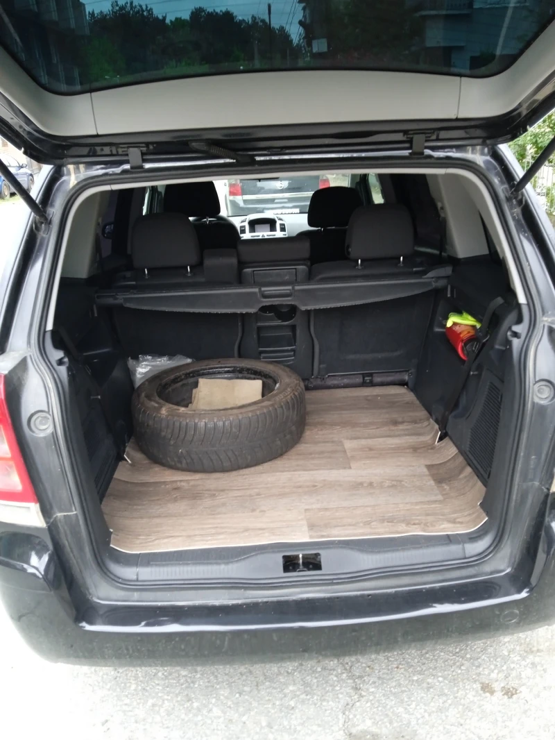 Opel Zafira 1.6, снимка 7 - Автомобили и джипове - 52283297