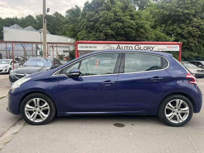 Peugeot 208 1.6 BENZ, снимка 7 - Автомобили и джипове - 51054651