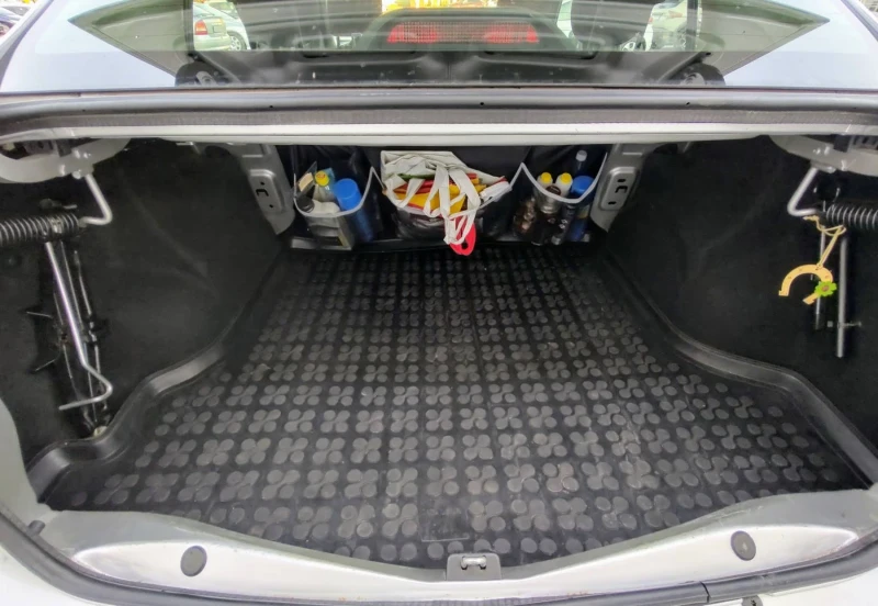 Dacia Logan Lodan II, 1.5 dCi, 90 к.с. 4+ 1 места, снимка 8 - Автомобили и джипове - 53069107