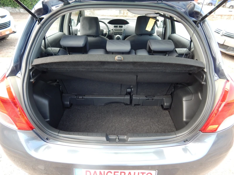 Toyota Yaris 1.3i* 100k.* 6скорости* , снимка 7 - Автомобили и джипове - 51717320