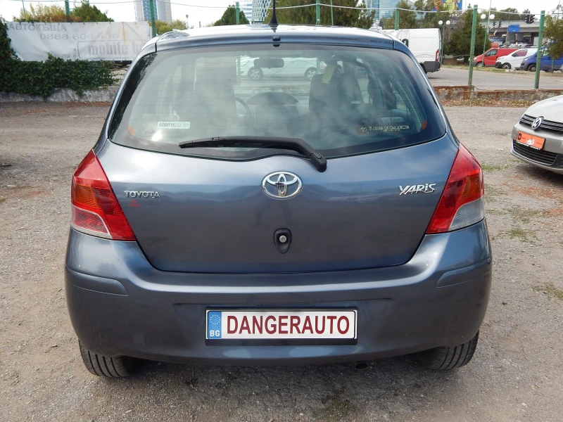 Toyota Yaris 1.3i* 100k.* 6скорости* , снимка 5 - Автомобили и джипове - 51717320