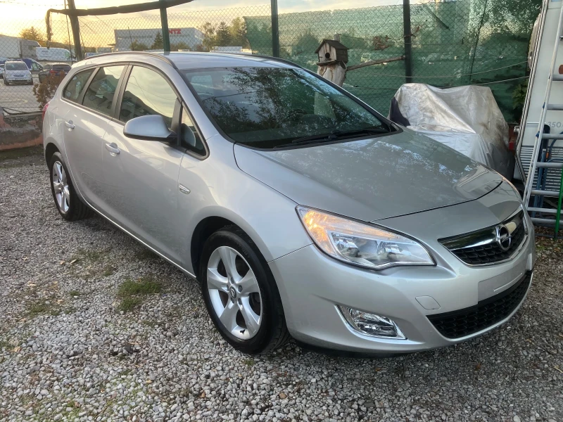Opel Astra 1.7CDTI-110k.c, снимка 3 - Автомобили и джипове - 52239408