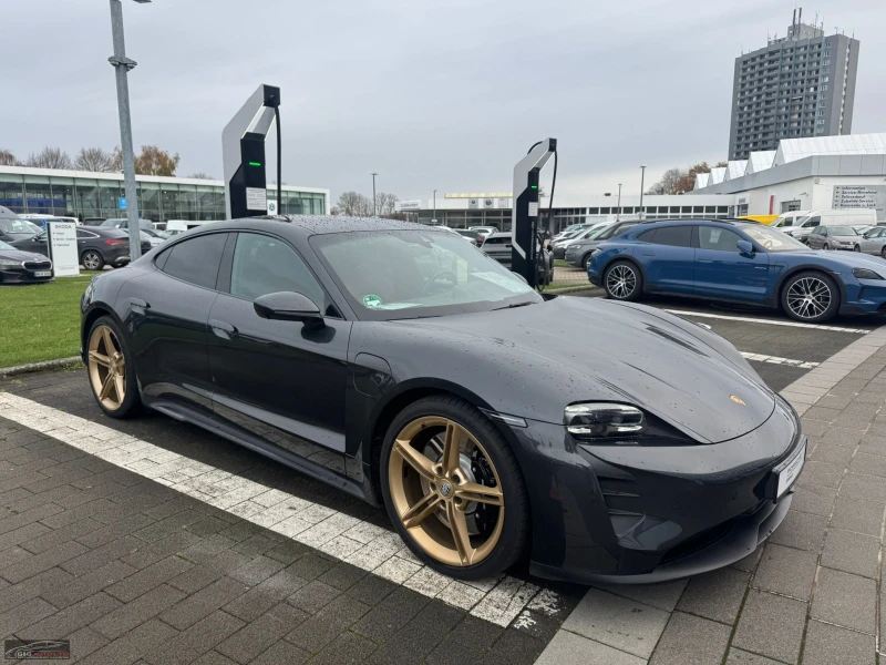 Porsche Taycan 4S/571HP/93kWh/InnoDrive/4X4/360/3DISPLEY/835v, снимка 7 - Автомобили и джипове - 52574955