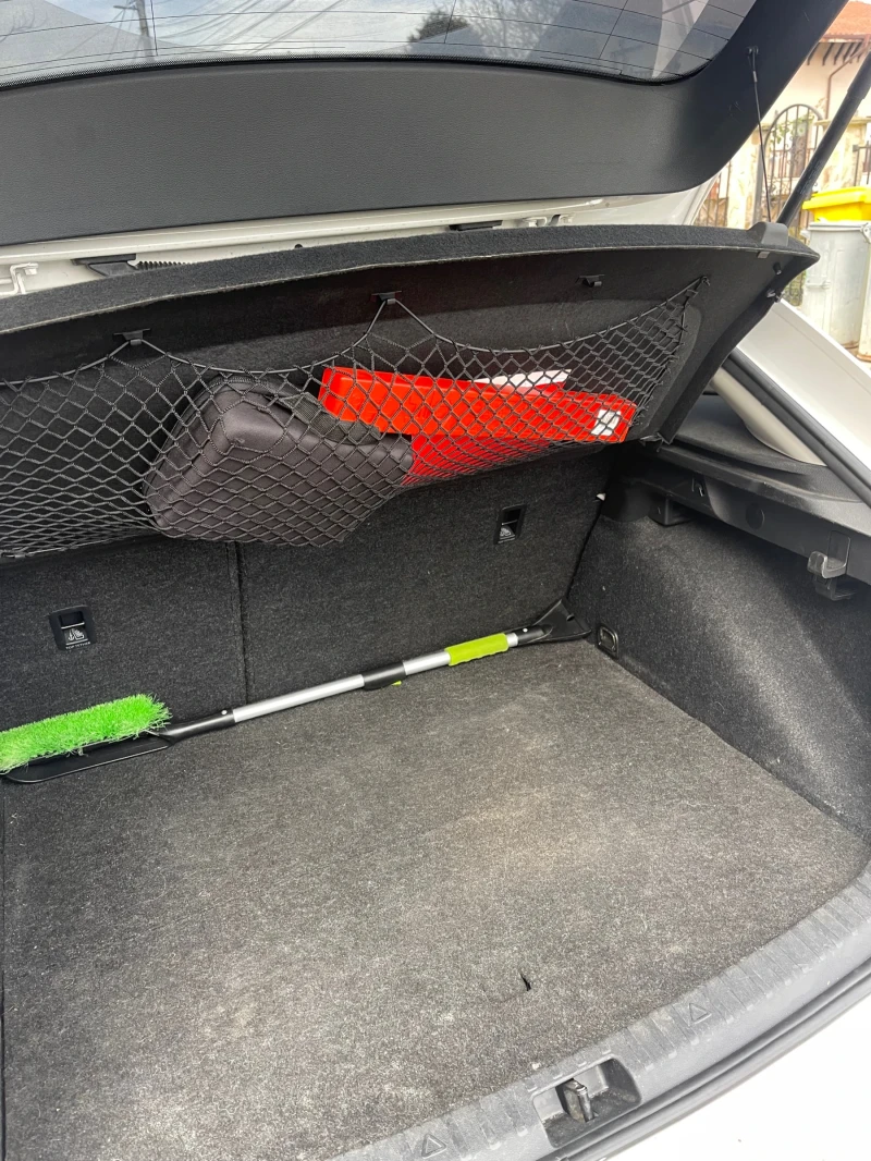 Skoda Scala G-TEC-каско, снимка 8 - Автомобили и джипове - 52605514