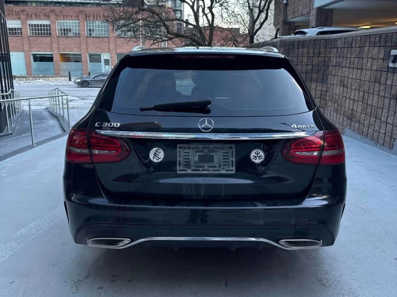 Mercedes-Benz C 300 * CARFAX * БЕЗ ПЪРВОНАЧАЛНА ВНОСКА, снимка 4 - Автомобили и джипове - 53059063