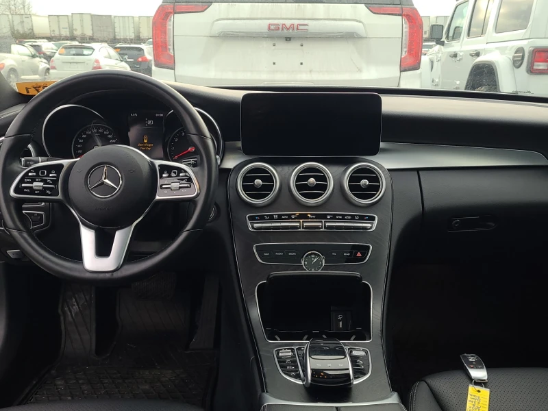 Mercedes-Benz C 300 * CARFAX * БЕЗ ПЪРВОНАЧАЛНА ВНОСКА, снимка 6 - Автомобили и джипове - 53244391