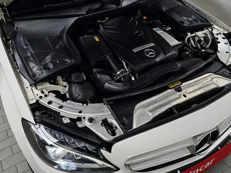 Mercedes-Benz C 180  - изображение 6