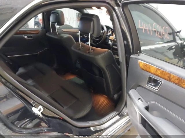 Mercedes-Benz E 350 4MATIC, снимка 11 - Автомобили и джипове - 53469908