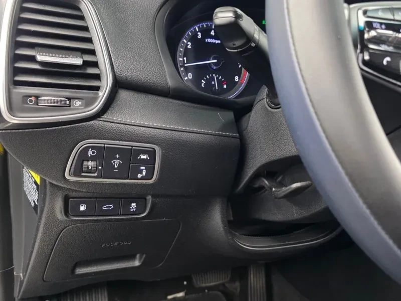 Hyundai Grandeur 3.0 Premium, снимка 16 - Автомобили и джипове - 55643474