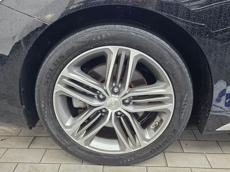 Hyundai Grandeur 3.0 Premium, снимка 5 - Автомобили и джипове - 55643474