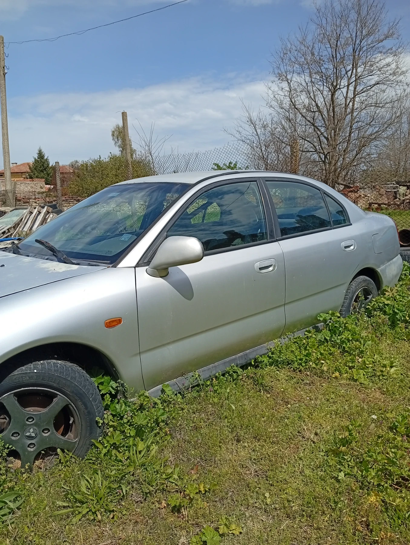 Mitsubishi Carisma 1.8 16V - изображение 6