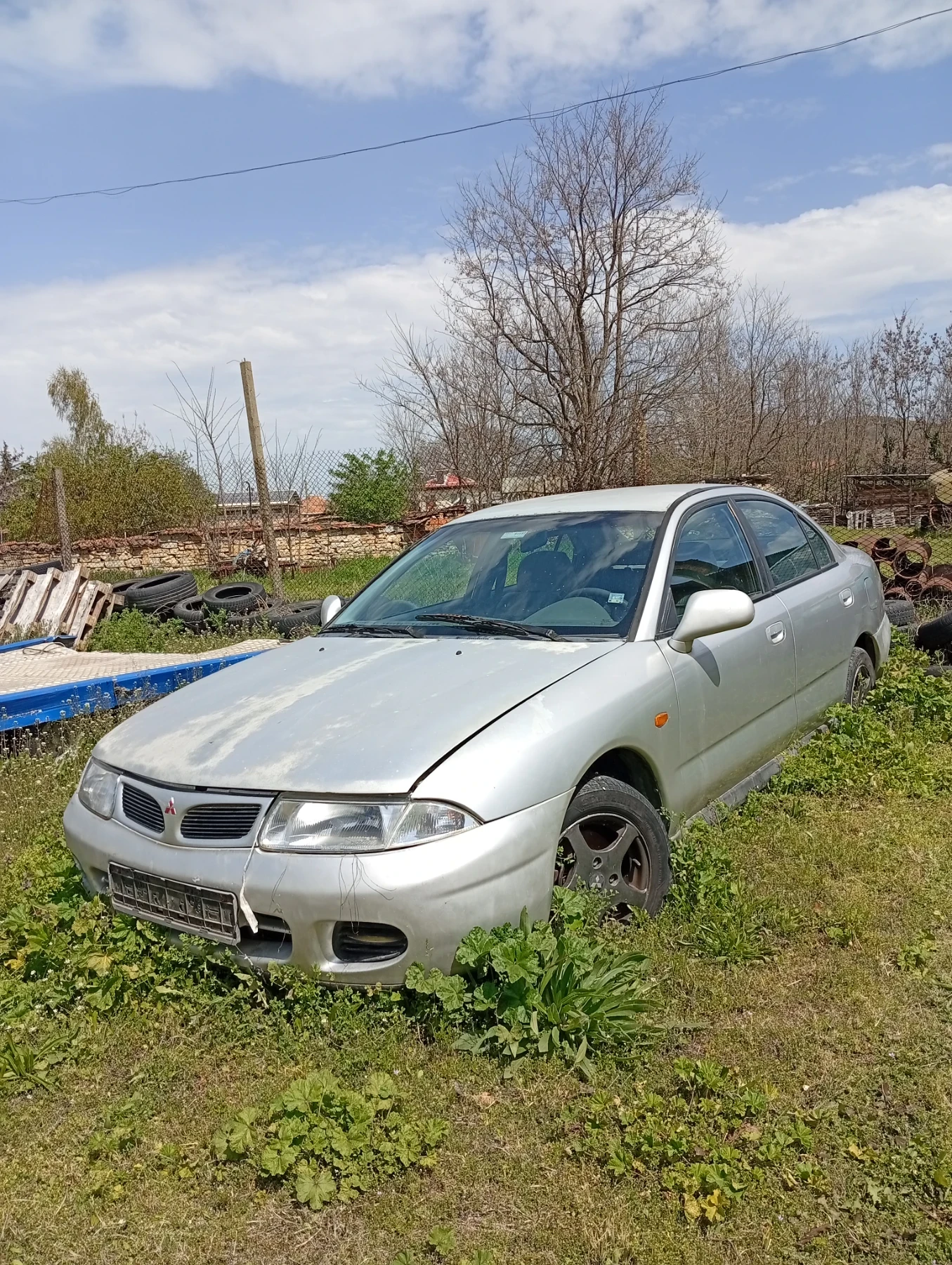 Mitsubishi Carisma 1.8 16V - изображение 3