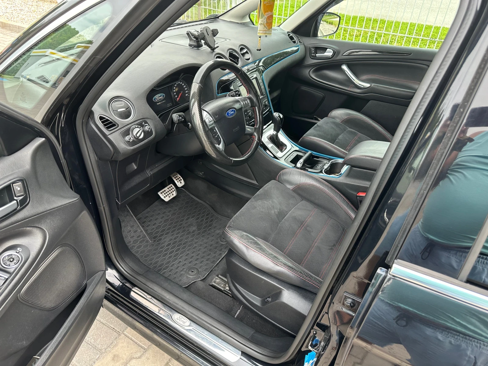 Ford S-Max Titanium - изображение 8