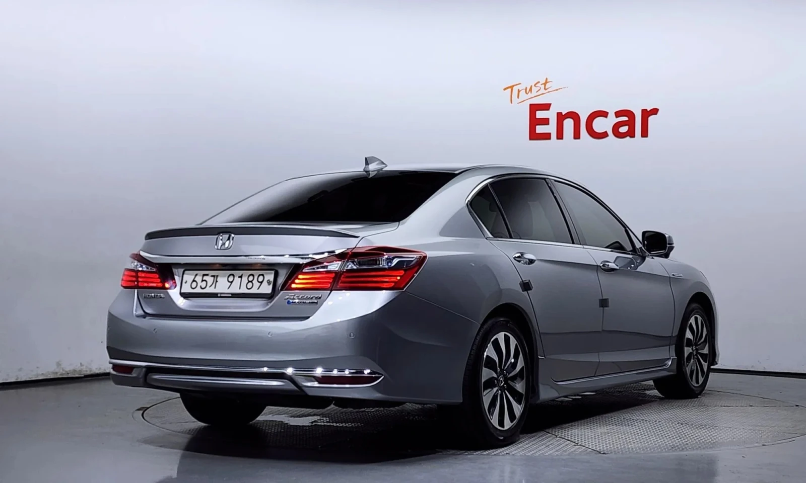 Honda Accord 2.0 Hybrid 9Th - изображение 2