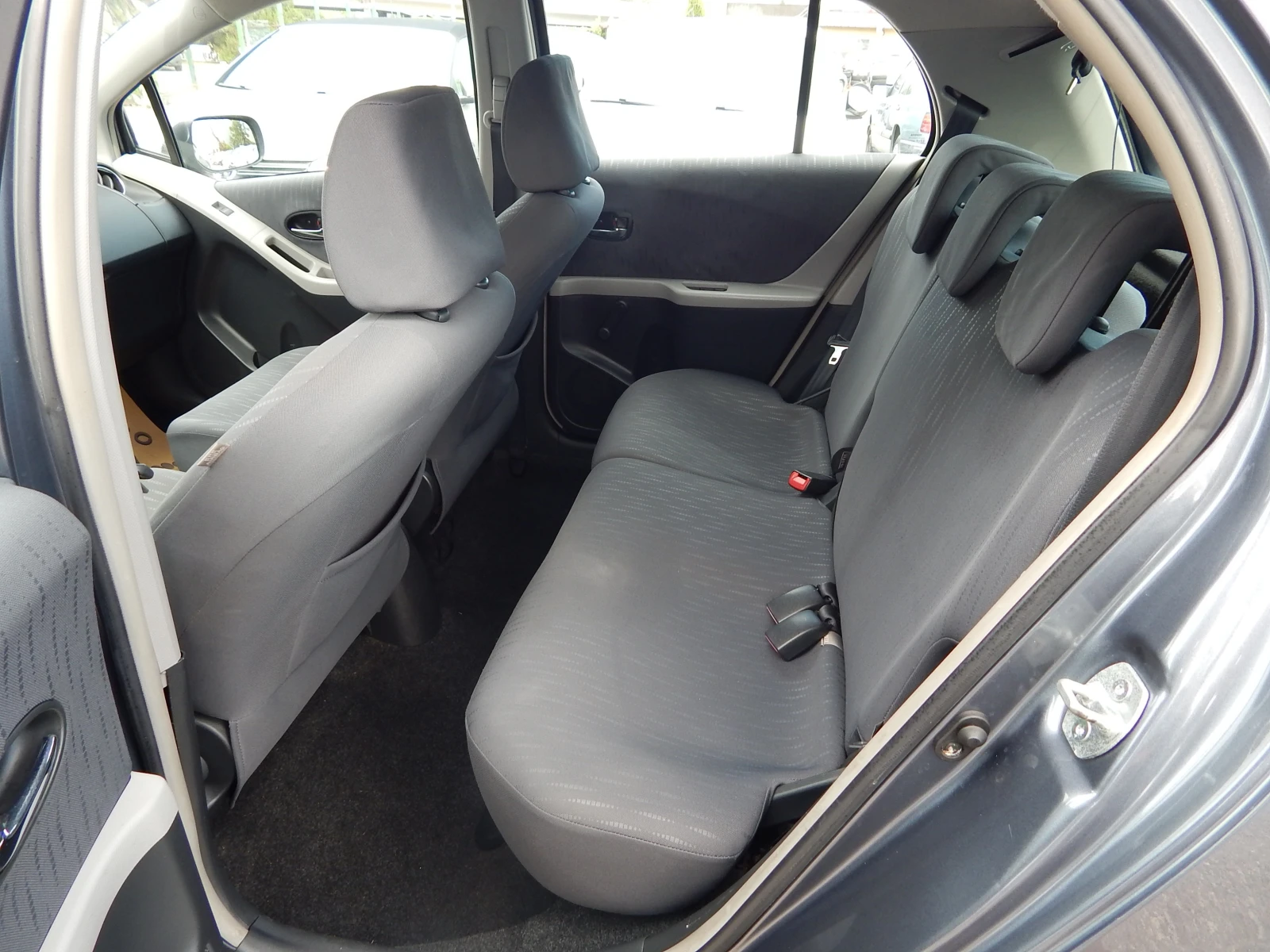 Toyota Yaris 1.3i* 100k.* 6*  | Mobile.bg   15