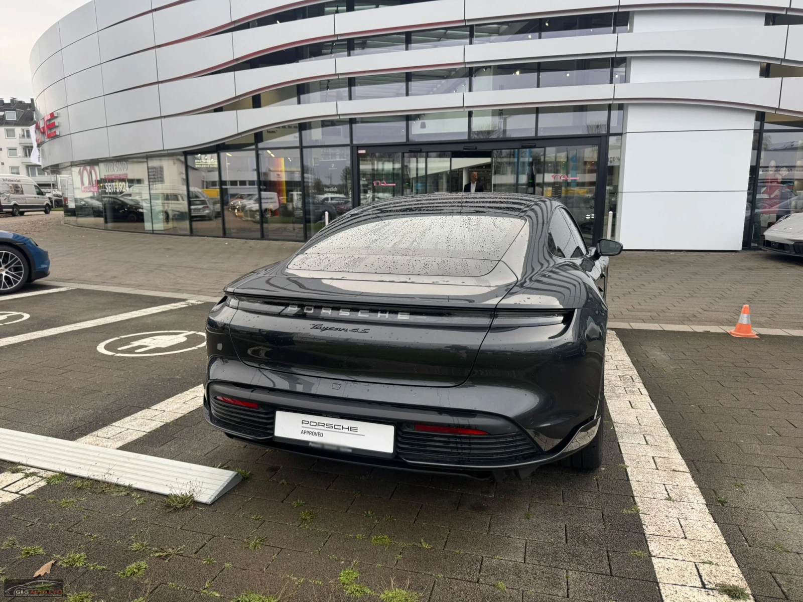 Porsche Taycan 4S/571HP/93kWh/InnoDrive/4X4/360/3DISPLEY/835v - изображение 8