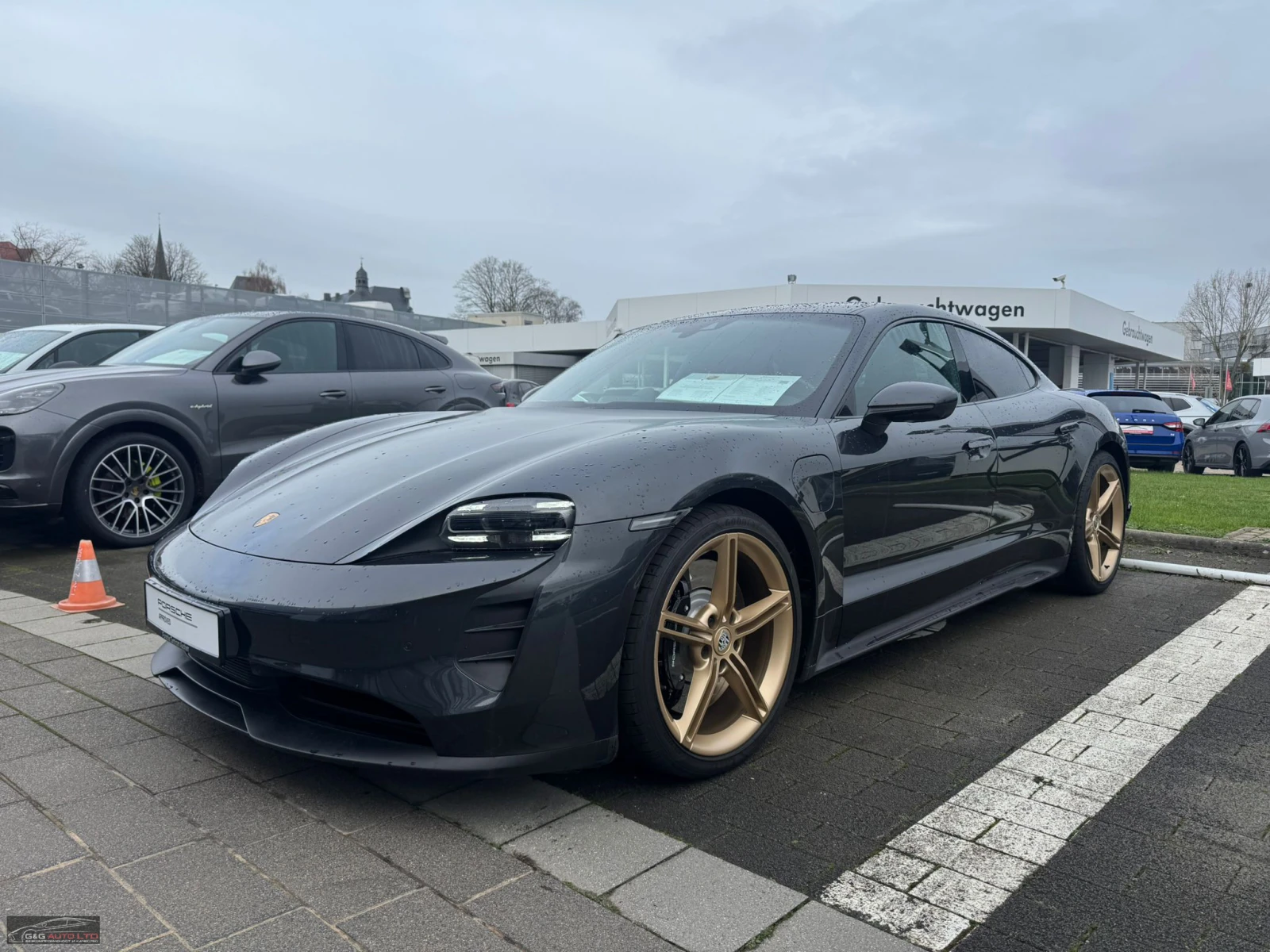 Porsche Taycan 4S/571HP/93kWh/InnoDrive/4X4/360/3DISPLEY/835v - изображение 5