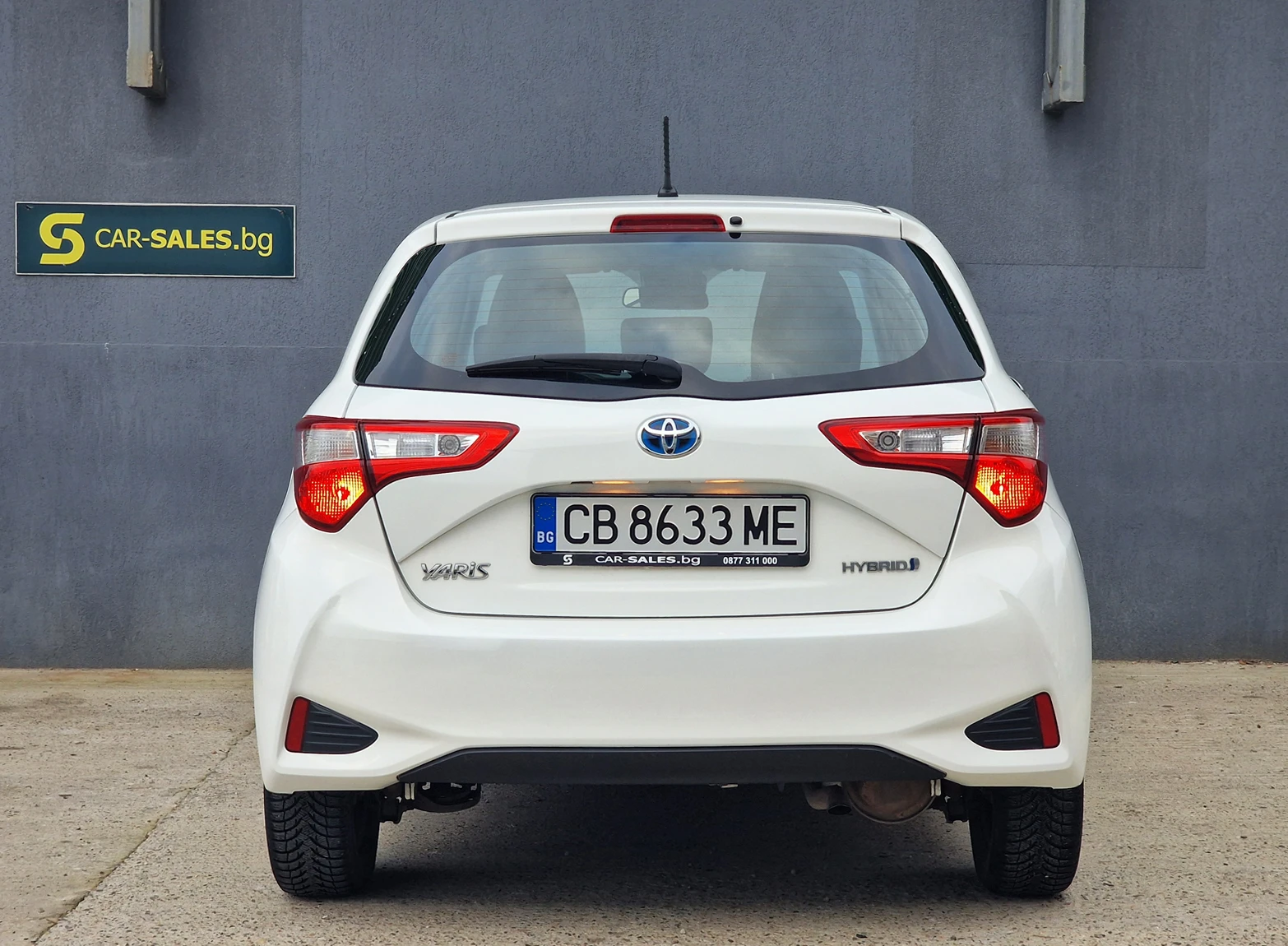 Toyota Yaris 1.5 Hybrid 1.5  - изображение 7