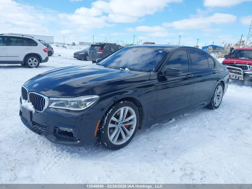 BMW 750 Long* TV* Bowers & Wilkins, снимка 3 - Автомобили и джипове - 53825654