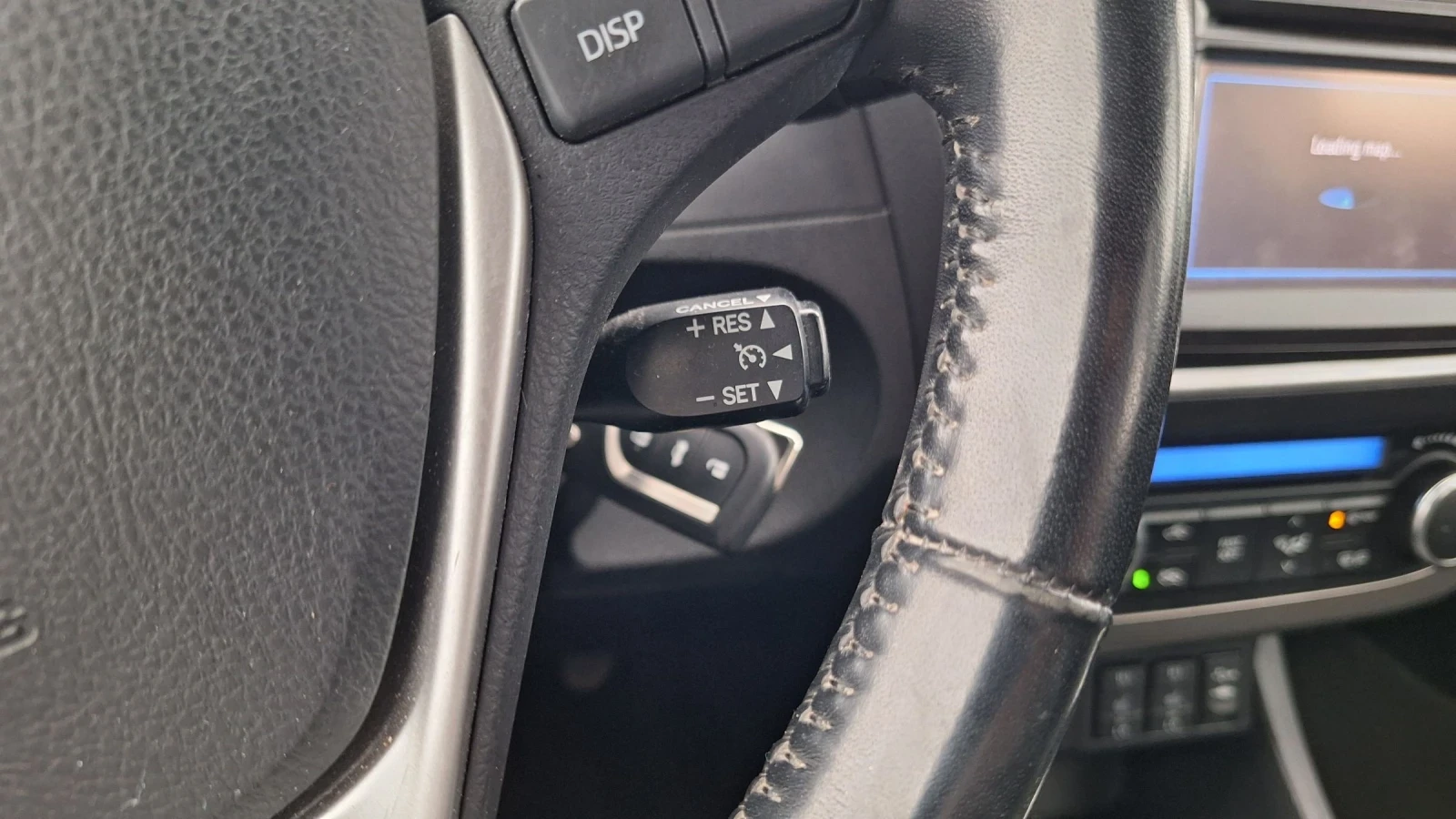 Toyota Auris 1.6 НАВИ-ПОДГРЕВ, снимка 10 - Автомобили и джипове - 53892901