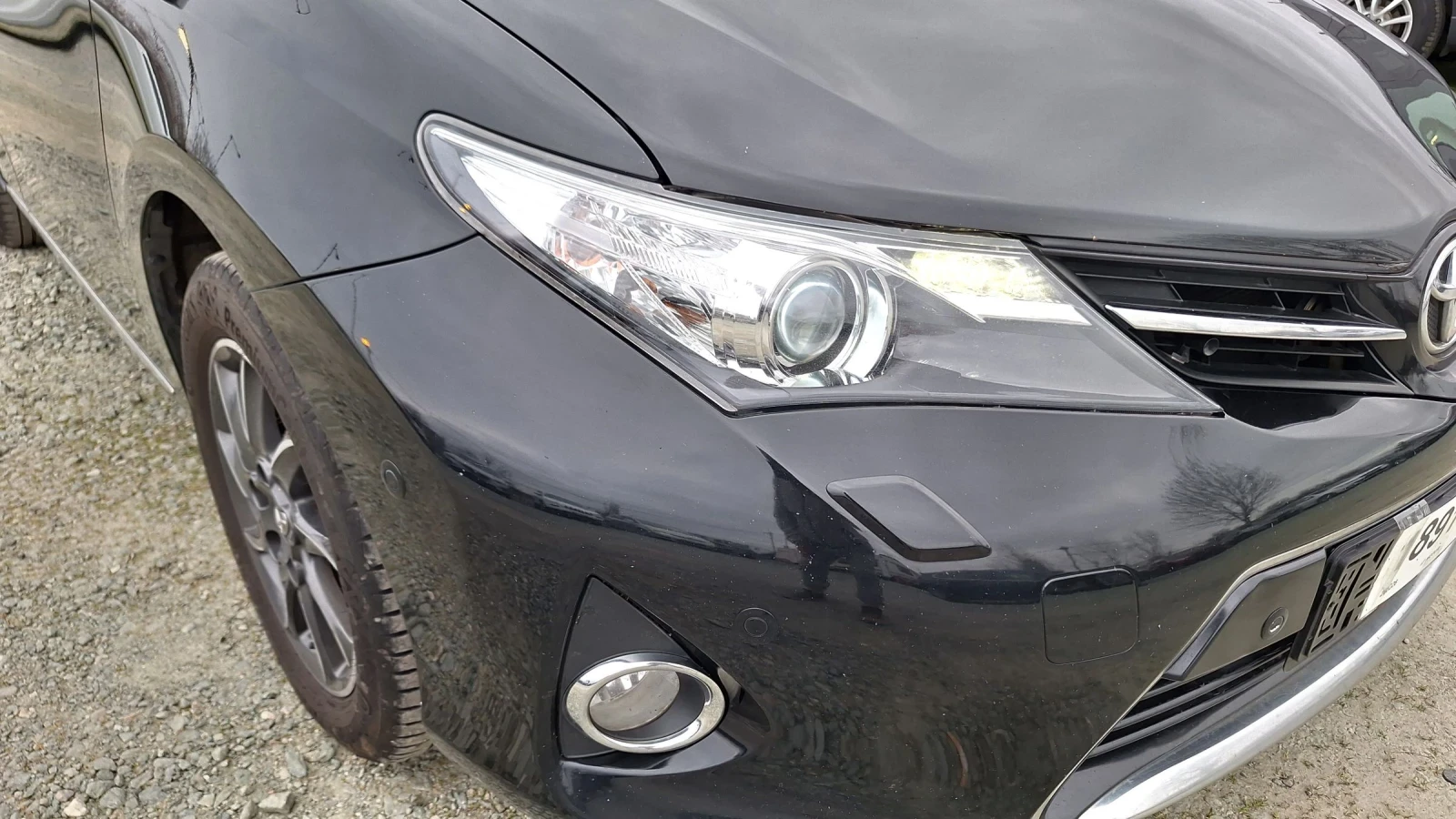 Toyota Auris 1.6 НАВИ-ПОДГРЕВ, снимка 5 - Автомобили и джипове - 53892901