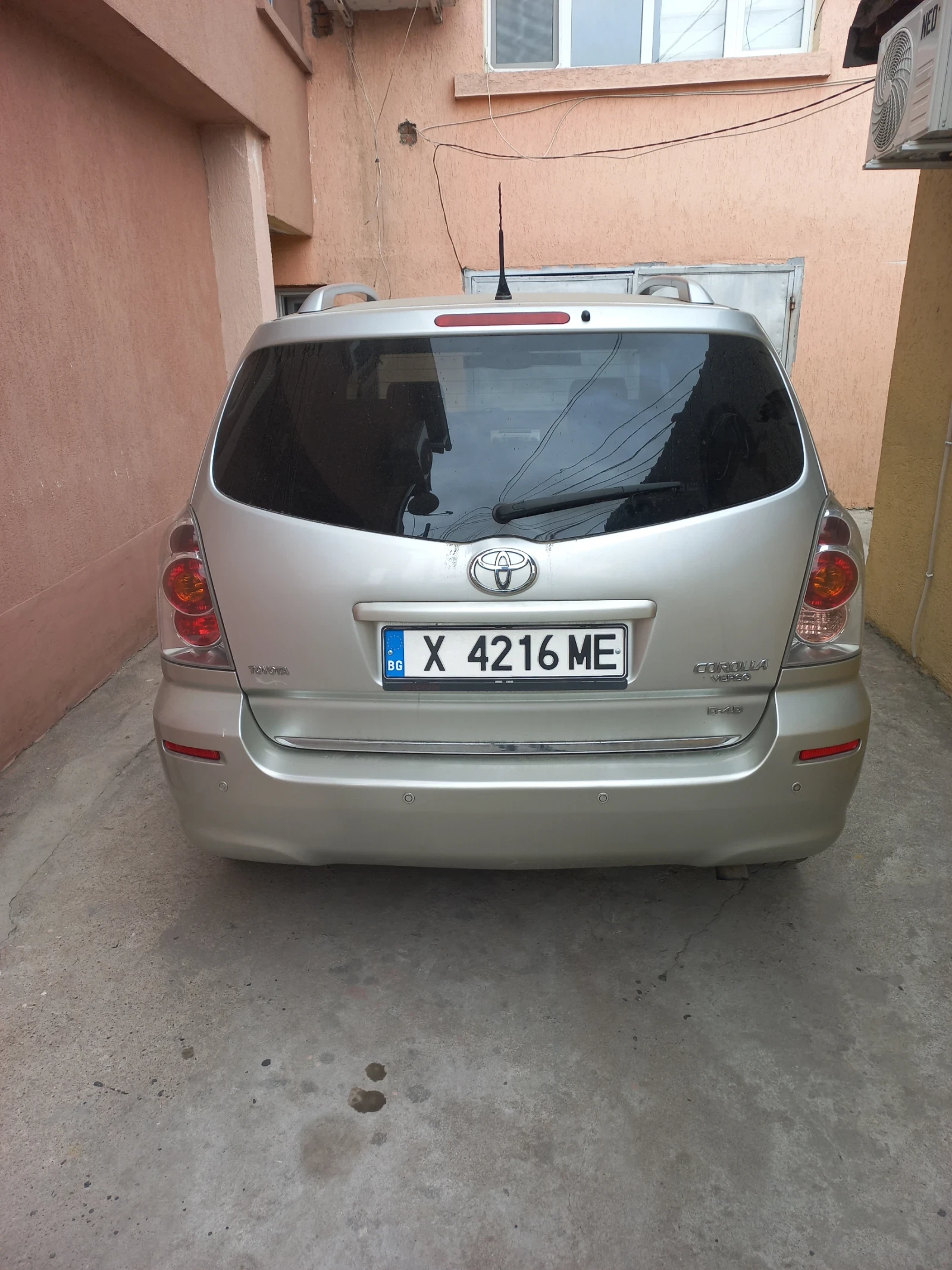 Toyota Corolla verso, снимка 4 - Автомобили и джипове - 53923374