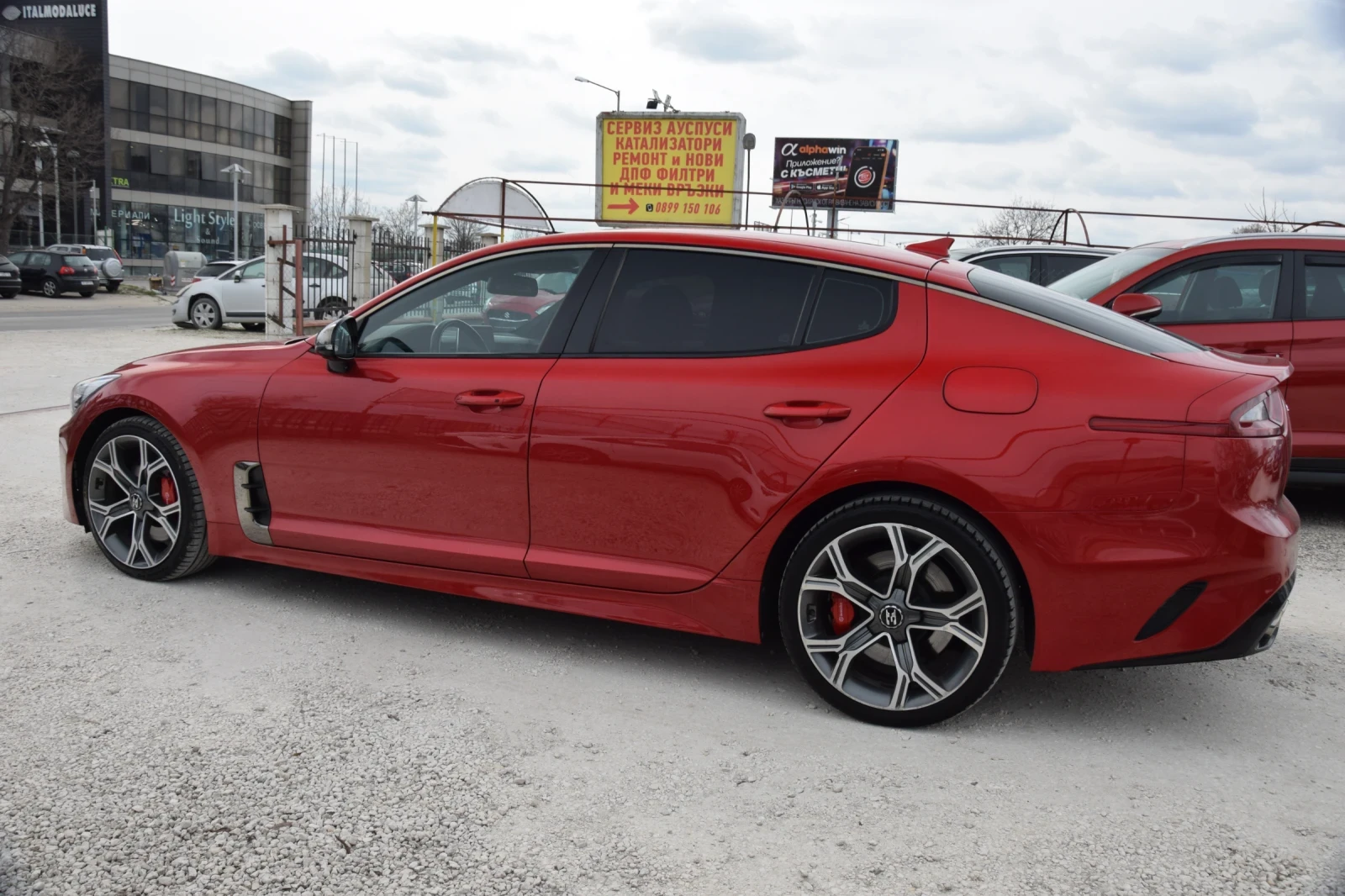 Kia Stinger 2.0 i turbo, снимка 4 - Автомобили и джипове - 53945702