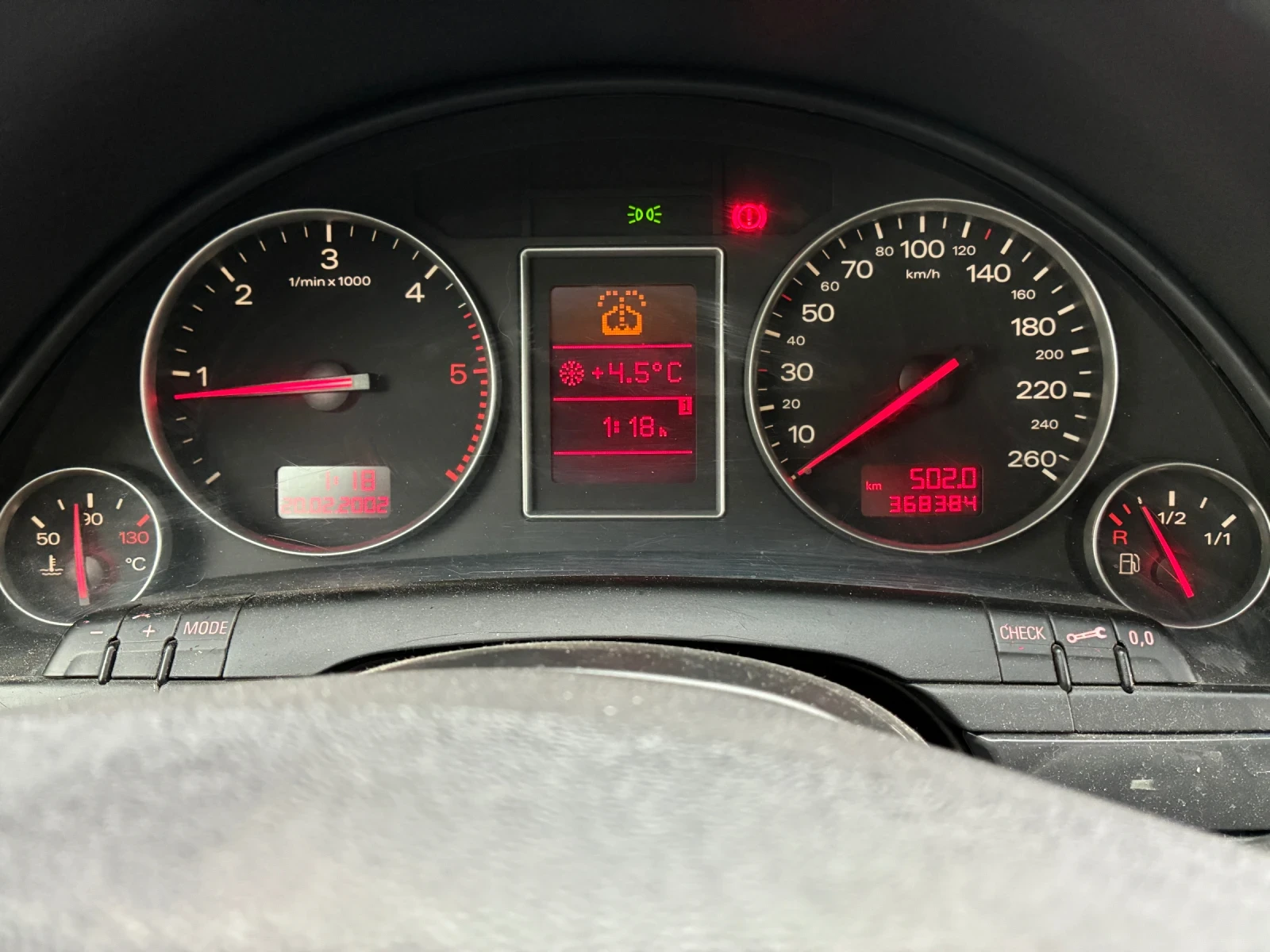 Audi A4 2.5TDI 163коня, снимка 6 - Автомобили и джипове - 54000793