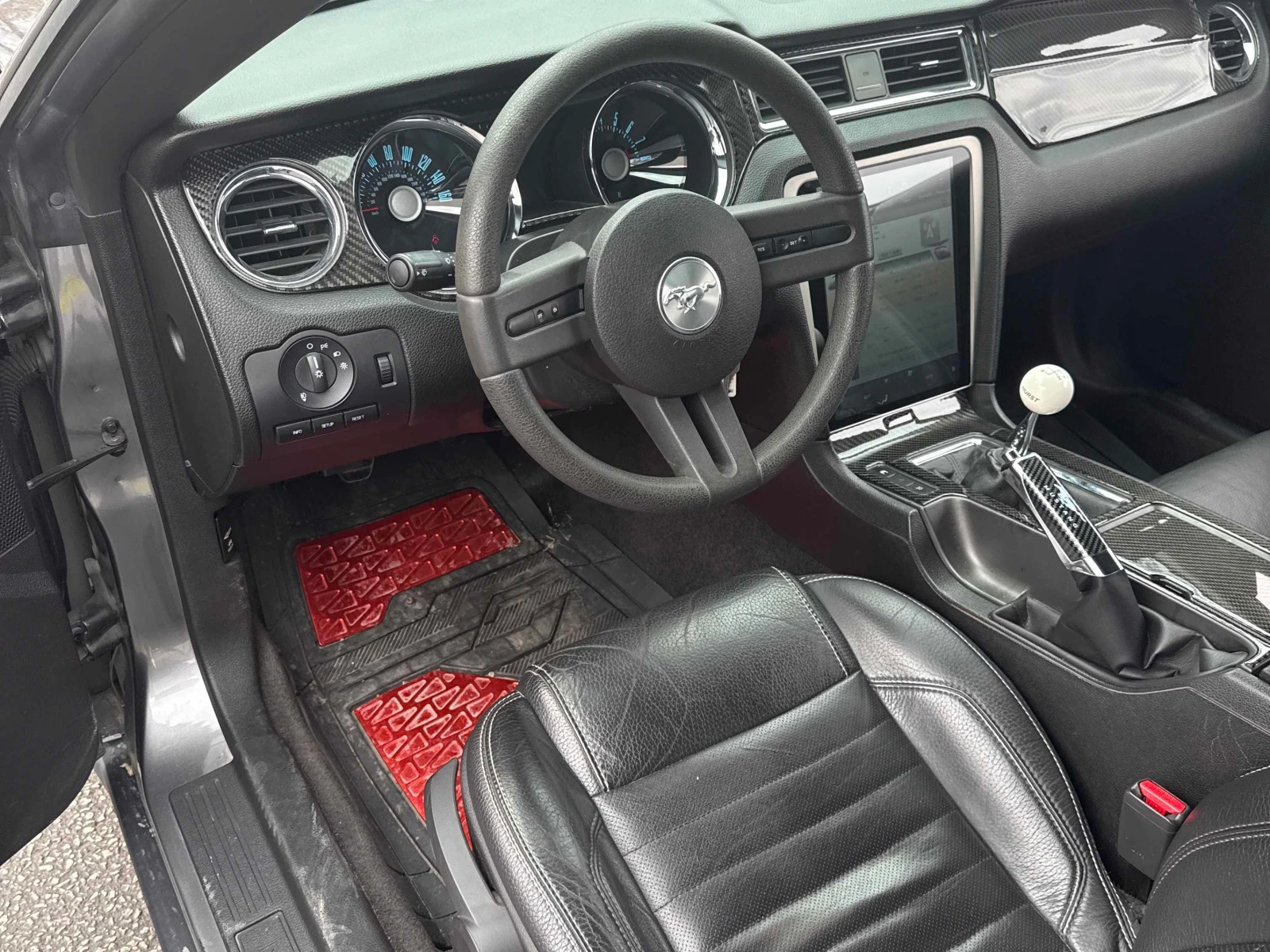 Ford Mustang GT 5.0 * РЪЧКА * НАВИ * ЧЕРНА КОЖА * , снимка 7 - Автомобили и джипове - 54046355