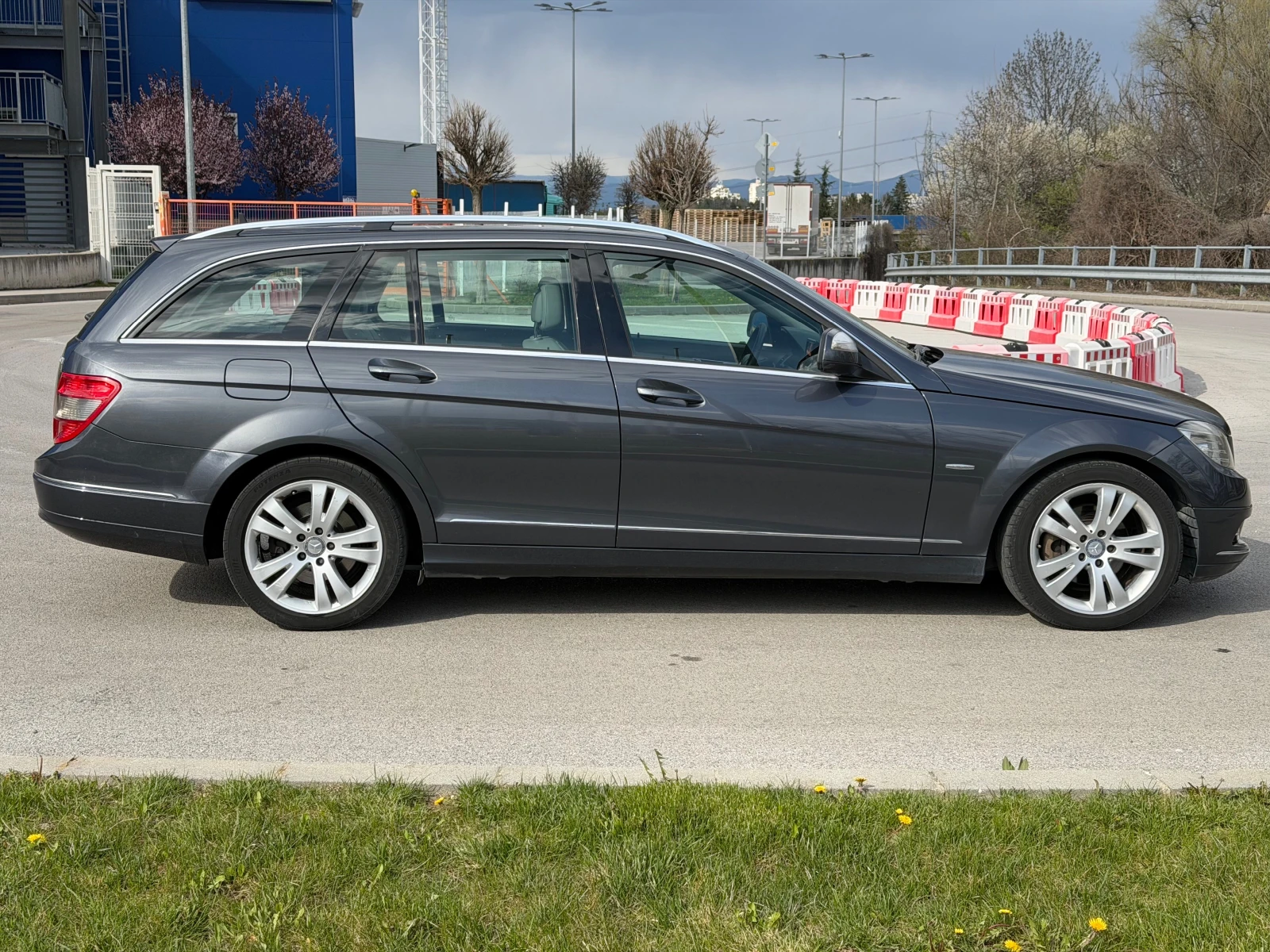 Mercedes-Benz C 220 D-AVANTGARDE-NAVI-OM 646, снимка 8 - Автомобили и джипове - 54150393