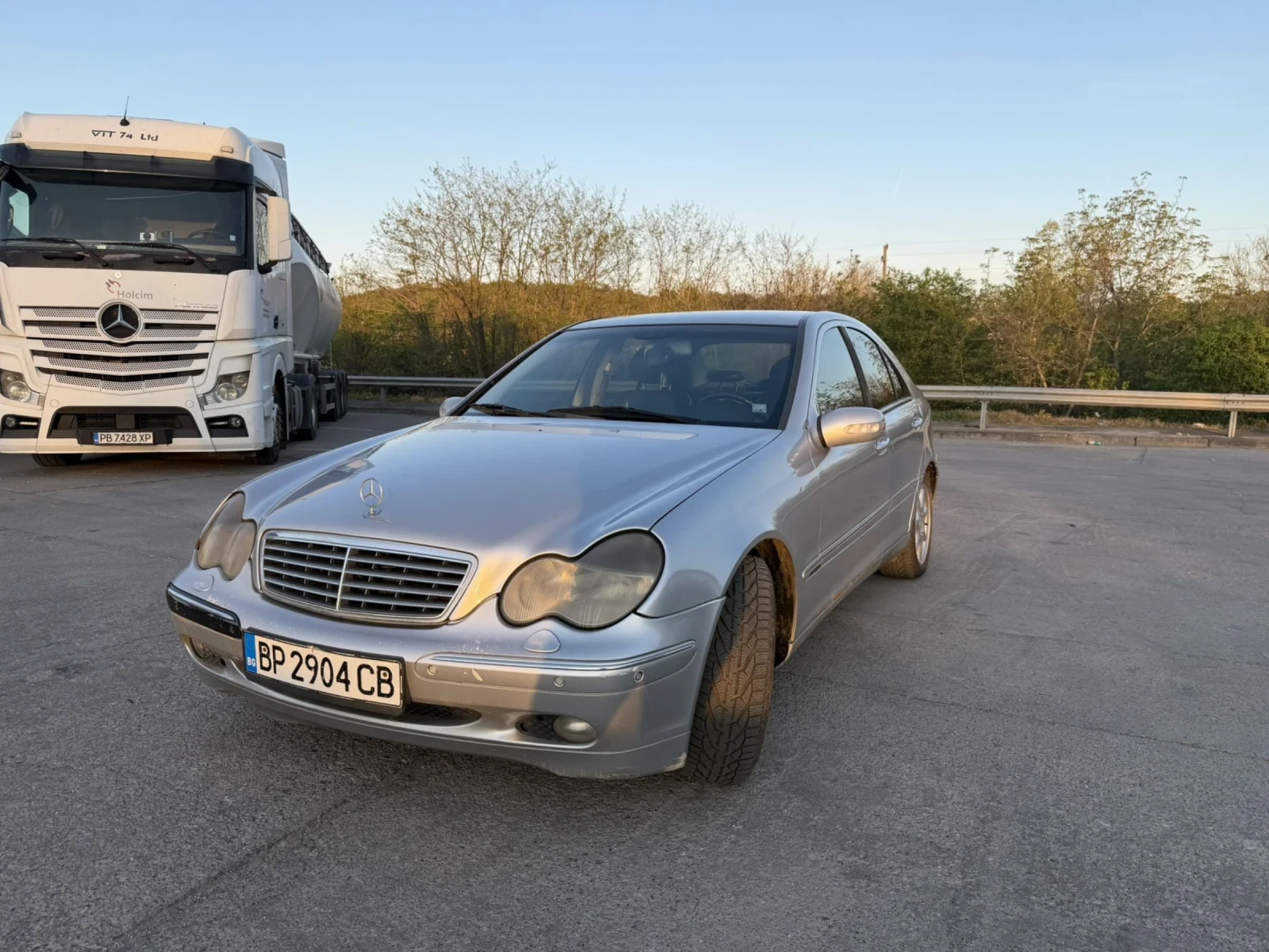 Mercedes-Benz C 220, снимка 4 - Автомобили и джипове - 54338142