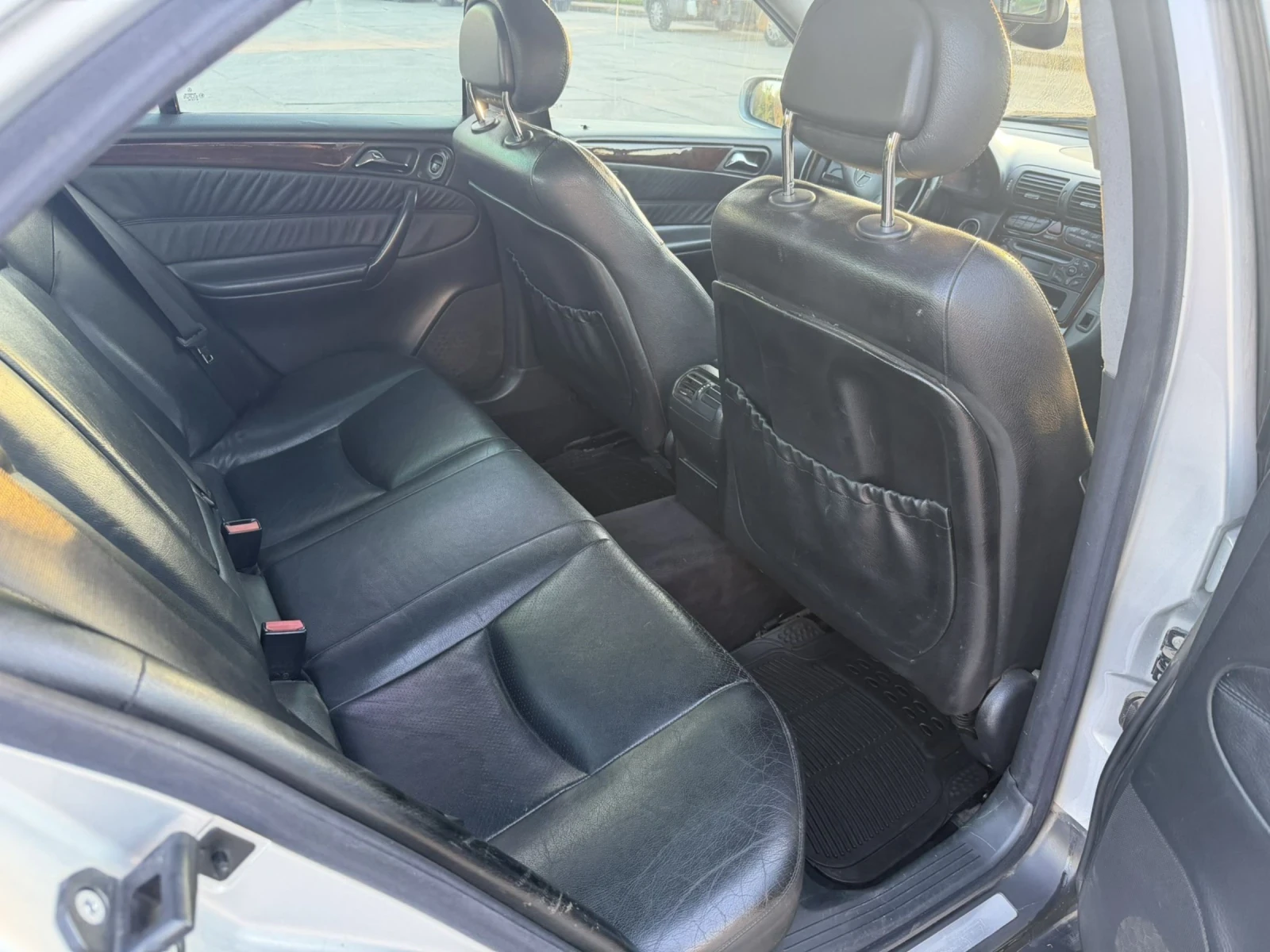 Mercedes-Benz C 220, снимка 13 - Автомобили и джипове - 54338142